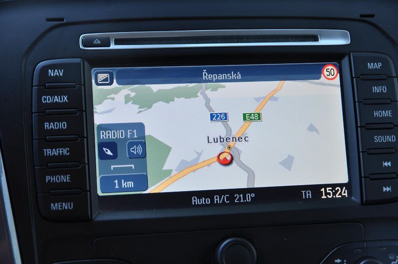 Ford Mondeo 2.0TDCi 103kW KOMBI Automat - fotka 13 z 21