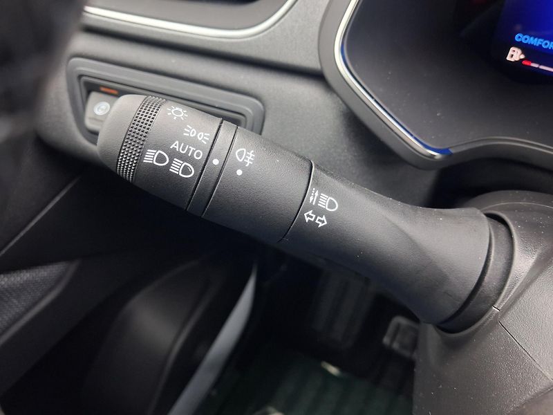 Renault Symbioz (2026) techno mild hybrid 140         - fotka 12 z 41