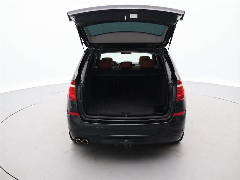 BMW X3 3,0 35d 230KW Xdrive PANORAMA - fotka 9 z 33