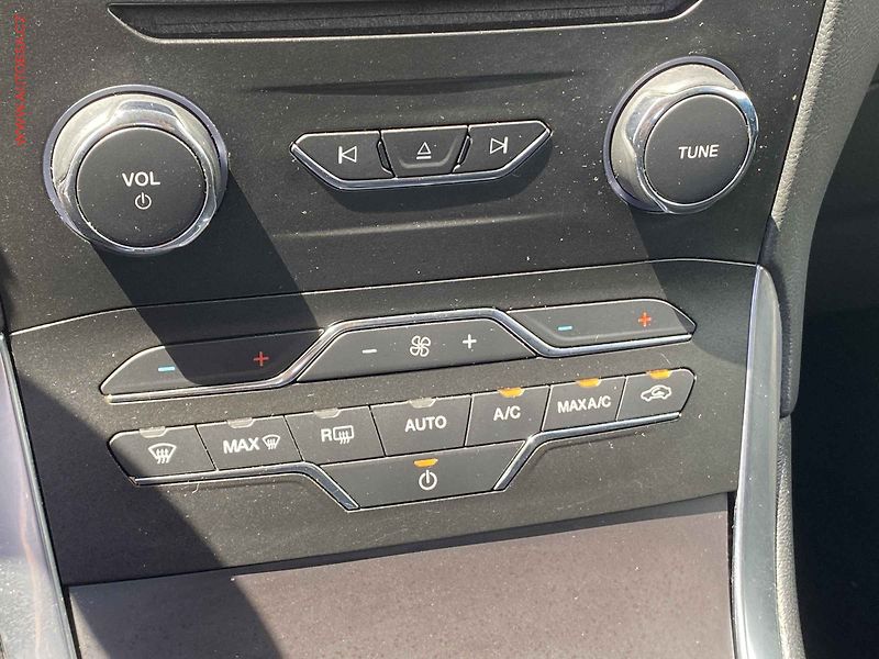 Ford Galaxy (2016) 2.0TDCi, Automat - fotka 14 z 16