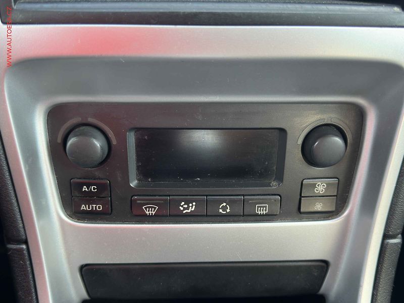 Peugeot 307 (2007) 1.6HDi, Xenon, panor - fotka 14 z 17