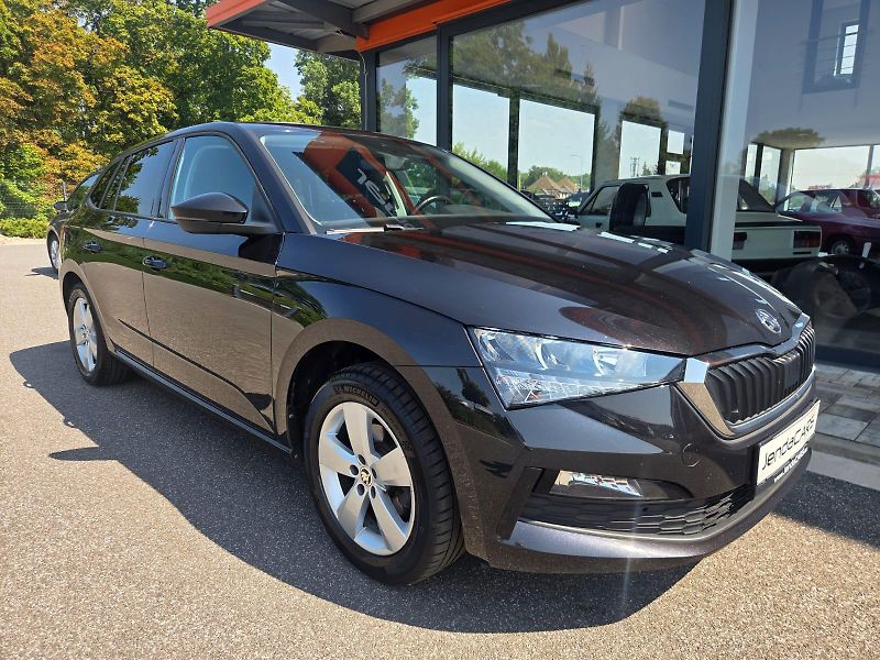 Škoda Scala (2021) 1.0 TSI DSG TAŽNÉ ZAŘÍZENÍ - fotka 3 z 9