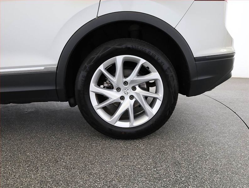 Volkswagen Tiguan (2018) Comfortline 2.0 TDI, 4X4 - fotka 17 z 17