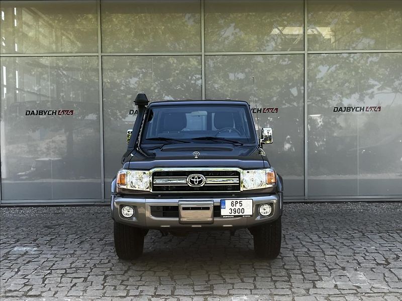Toyota Land Cruiser GRJ76 4,0 V6 5MT - fotka 2 z 33