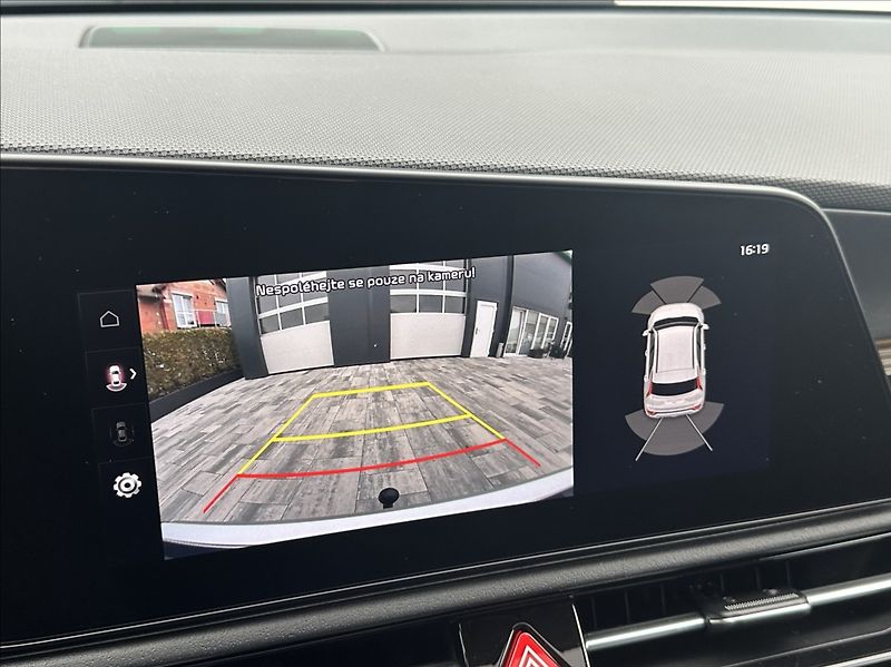 Kia Niro 1,6 GDI PHEV 184PS  Spirit A/T - fotka 38 z 54