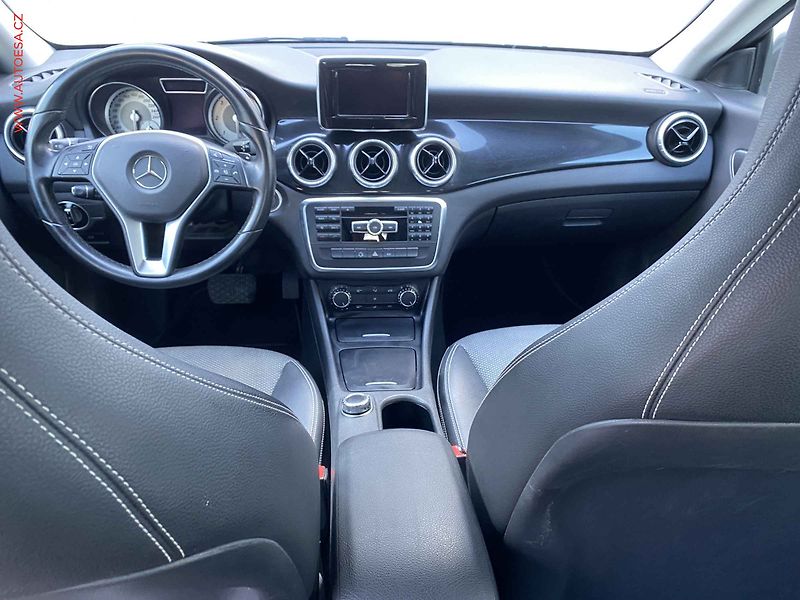Mercedes-Benz CLA (2013) 2.2 CDi 220, AT, bixen - fotka 8 z 20