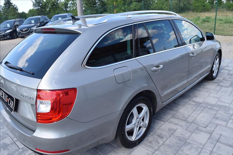 Škoda Superb 2,0 TDI 125KW TOP VÝBAVA ALU - fotka 5 z 50