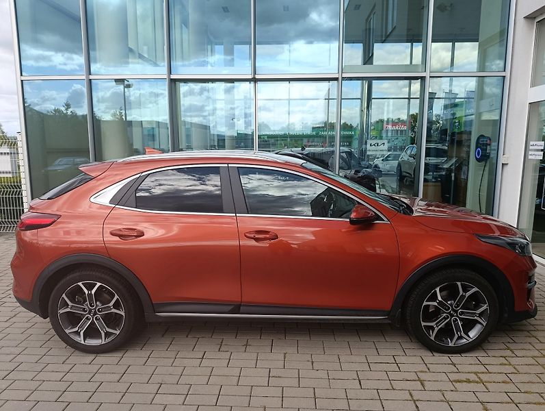 Kia XCeed (2019) 1,4T-GDI TOP - fotka 4 z 11