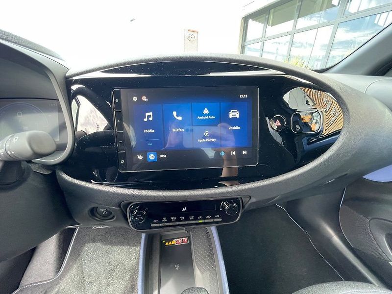 Toyota Aygo 1.5 Hybrid automat Style Smart - fotka 25 z 27