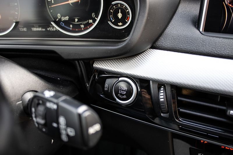 BMW X5 - fotka 39 z 51