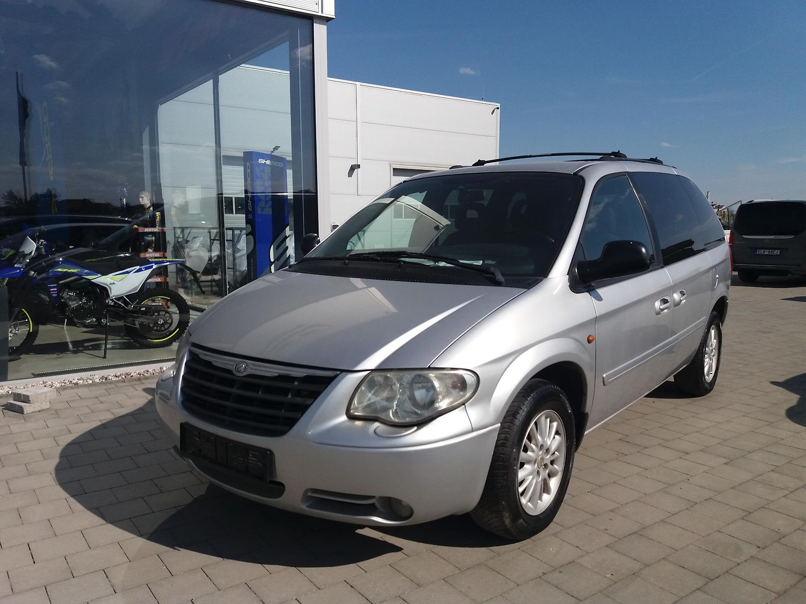 Chrysler Grand Voyager 2.8 CRD,110kW,AUTOMAT,7.MÍST!!