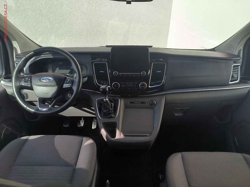 Ford Tourneo Custom (2019) 2.0TDCi L2, 136kW, navi, - fotka 8 z 28