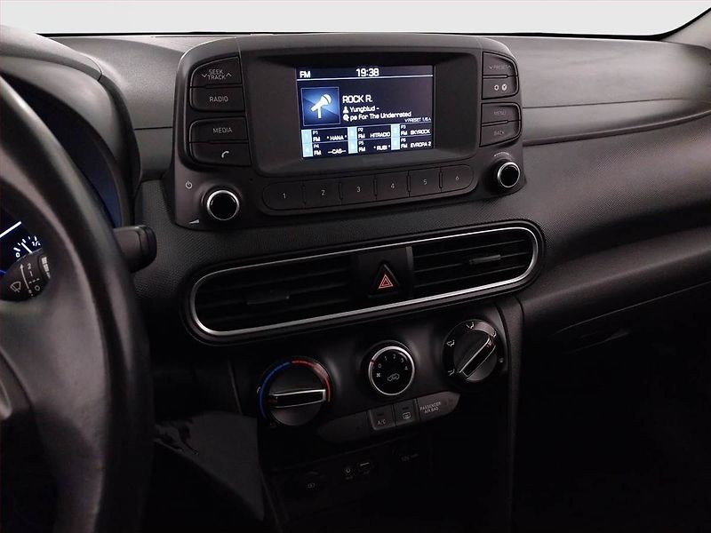 Hyundai Kona (2018) 1.0 T-GDI, Serv.kniha - fotka 12 z 20