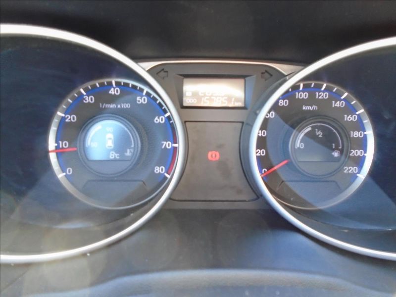 Hyundai ix35 1,6   1.6 BENZIN-99KW - fotka 23 z 25