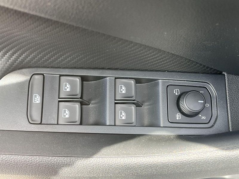Škoda Scala (2026) 1.0 TSI 85 KW DSG Monte Carlo - fotka 18 z 28