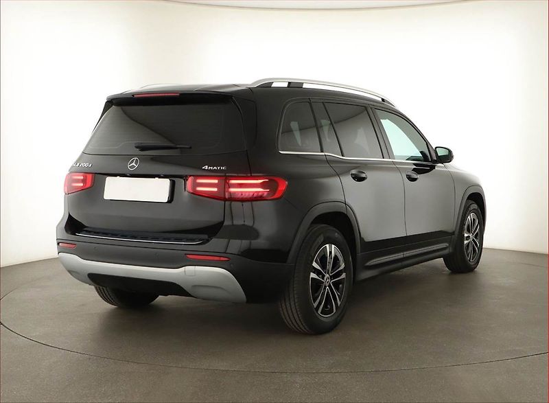 Mercedes-Benz GLB (2024) 200 d 4MATIC - fotka 5 z 20
