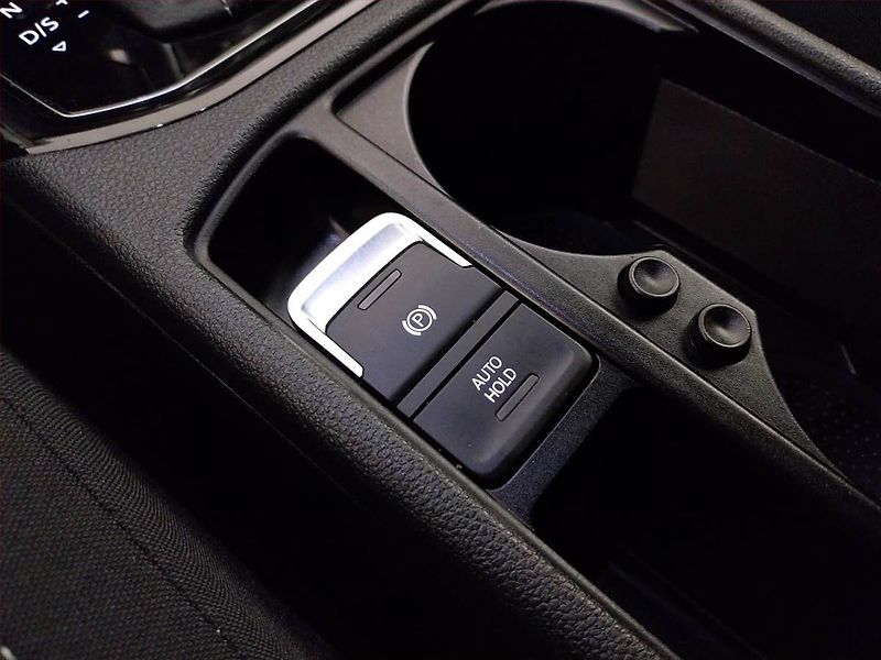 Volkswagen Touran (2017) R-Line 2.0 TDI, Automat - fotka 24 z 24