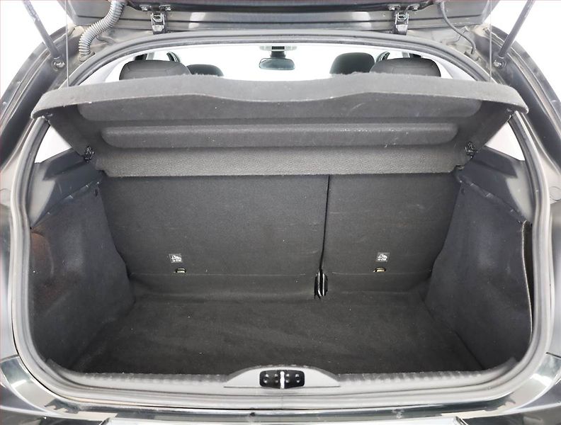 Citroën C3 (2018) 1.2 PureTech, ČR,1.maj - fotka 14 z 14