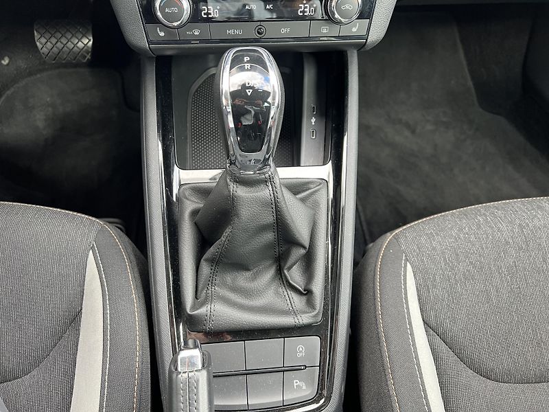 Škoda Scala (2023) 1,5TSi 110kW STYLE DSG - fotka 19 z 39