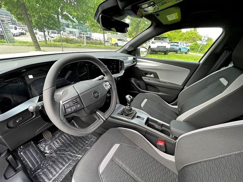Opel Mokka (2026) 1.2T 136k Edition MT6 - fotka 9 z 15