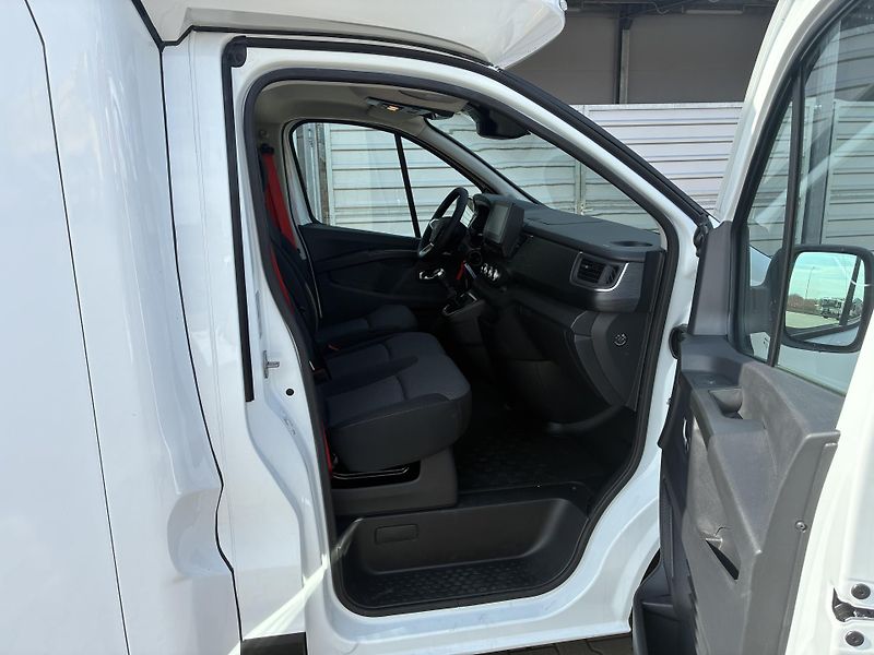 Renault Trafic (2025) do 2,5t - NEPOTŘEBUJE TACHO! - fotka 11 z 31