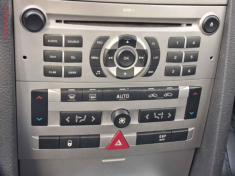 Peugeot 407 (2006) 2.0HDi, ČR, AC, xenon - fotka 14 z 15