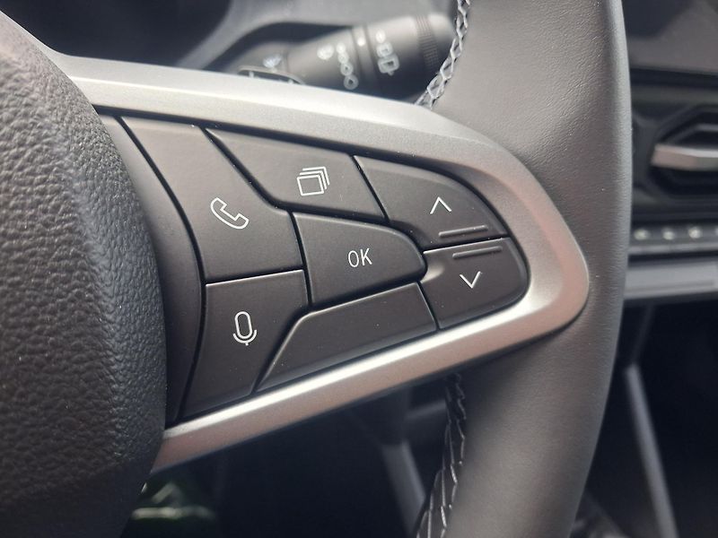 Dacia Duster (2026) Journey hybrid-G 150 4x4 - fotka 13 z 41