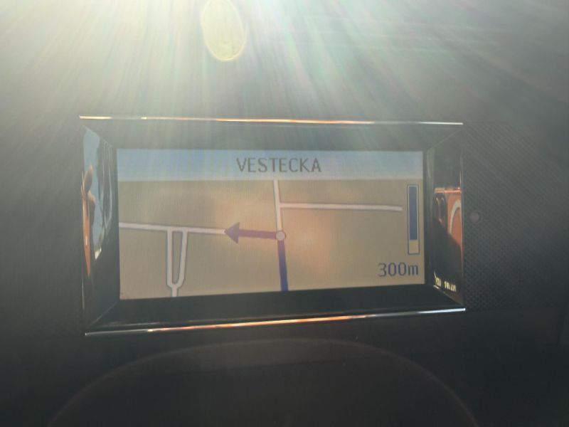 Mercedes-Benz GLK (2011) 220CDI 4Matic 125kW AUTOMAT - fotka 17 z 22