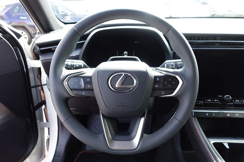 Lexus LBX 1.5 HEV Emotion Advanced FWD - fotka 19 z 34