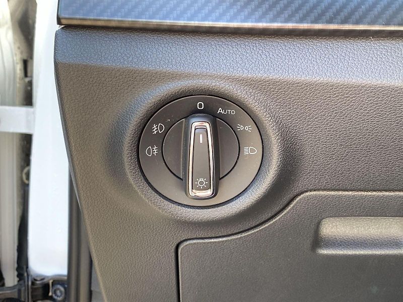 Škoda Kamiq (2022) 1.0 TSI Monte Carlo - fotka 12 z 30