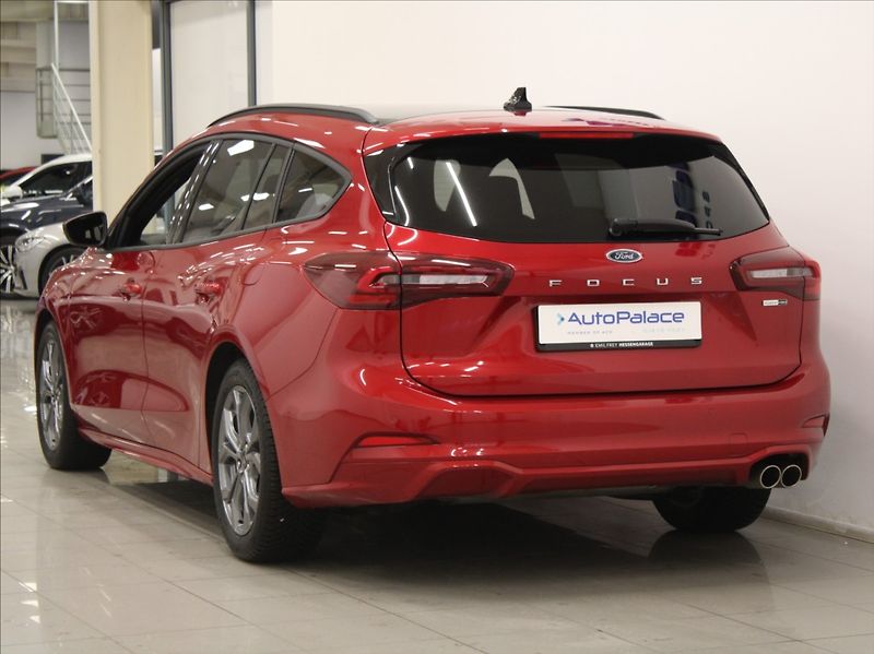 Ford Focus 1,0 EB 115kW AT ST  PANO.15tkm - fotka 3 z 20