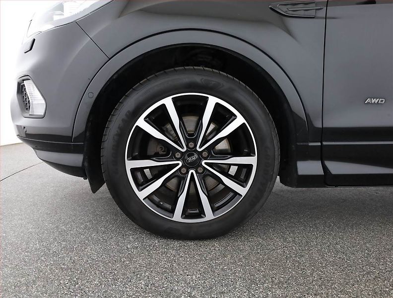Ford Kuga (2017) 2.0 TDCi, 4X4, Kůže - fotka 20 z 20