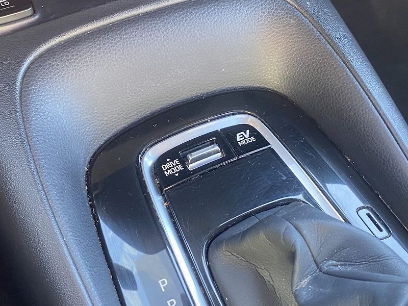 Toyota Corolla 2.0HSD, ČR-1m, ComTech, DPH - fotka 23 z 31