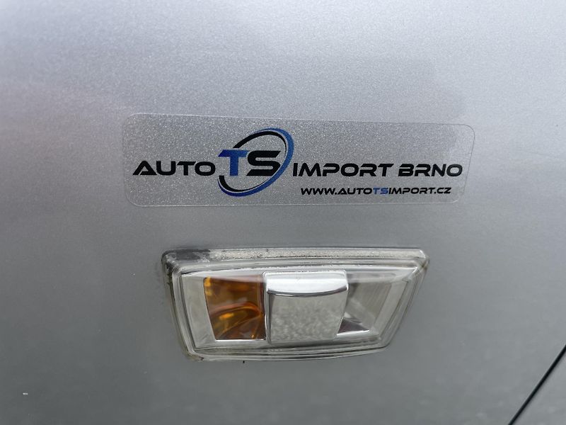 Opel Corsa 1.2i 80PS 141000KM KLIMA STK!! - fotka 20 z 169