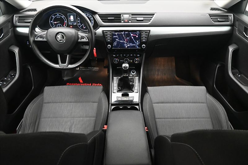 Škoda Superb 1,6 TDI 88 kW NAVI Ambition Zá - fotka 15 z 29