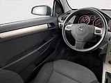 Opel Astra (2009) 1.6 16V, nová STK - náhled 7