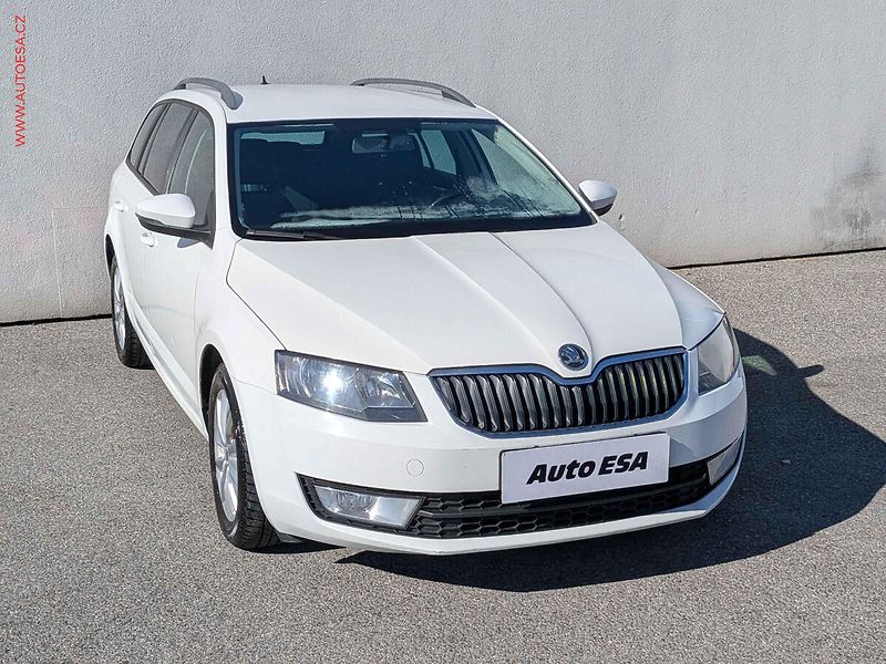Škoda Octavia (2013) 2.0 TDi, ČR, Ambition, navi - fotografie inzerátu