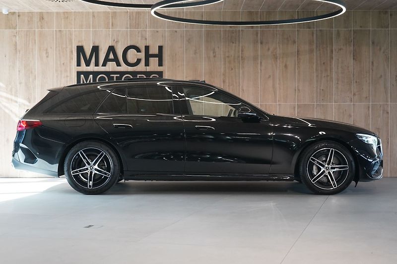 Mercedes-Benz Třídy E 220d 4MATIC AMG, Pano, Tažné - fotka 6 z 49