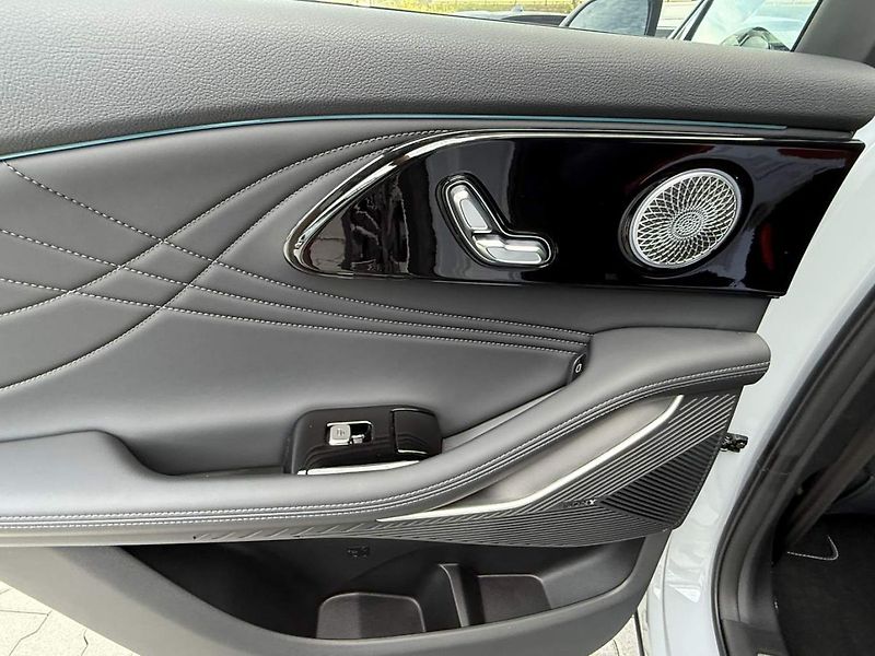 Omoda 9 (2026) Premium 1.5TGDI PHEV AWD - fotka 24 z 27