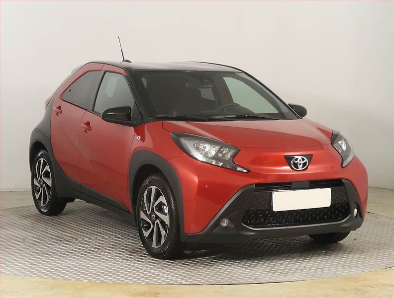Toyota Aygo (2025) 1.0, Serv.kniha, Navi - fotka 1 z 20