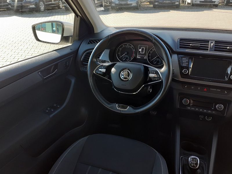 Škoda Fabia (2021) KOMBI 1.0 TSi STYLE - fotka 8 z 36