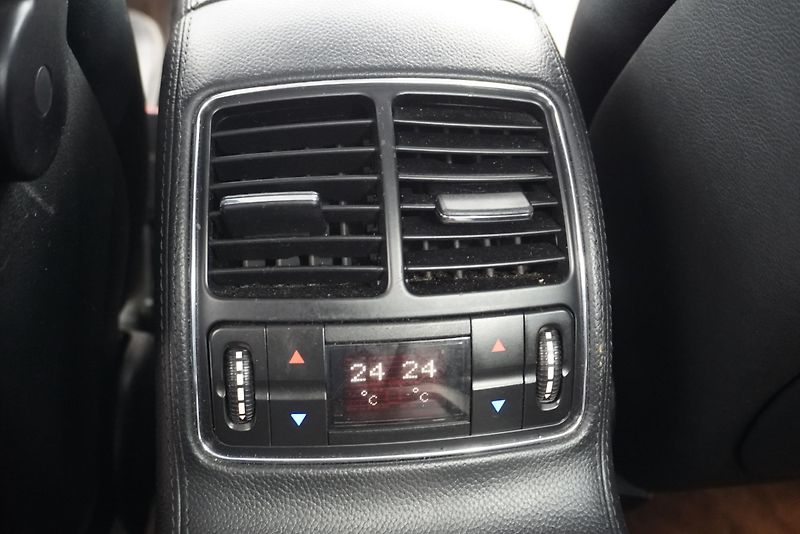 Mercedes-Benz CLS (2005) CLS350 3,5I AUTOMAT - fotka 24 z 31