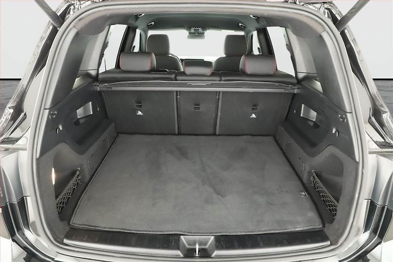 Mercedes-Benz GLB (2025) 200 d 4MATIC - fotka 11 z 27