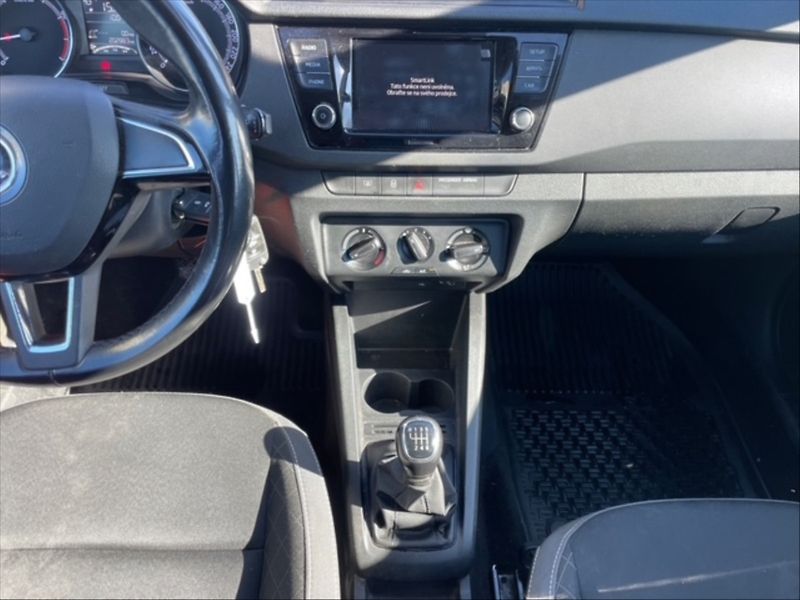 Škoda Fabia 1,0 TSI 81 Ambition - fotka 10 z 11