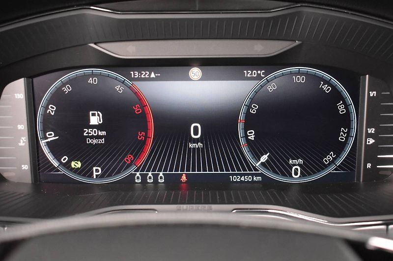 Škoda Superb (2023) 2.0TDI 110kW DSG tažné - fotka 12 z 23
