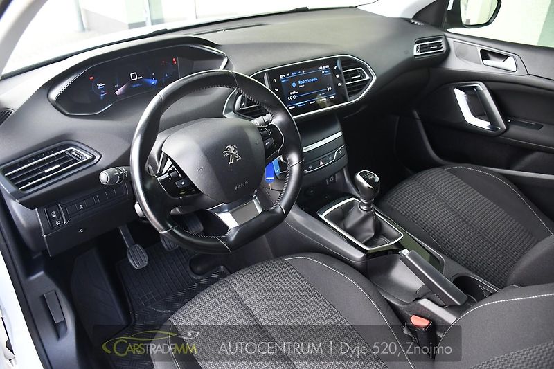 Peugeot 308 SW 1.5BlueHDi ACTIVE CARPLAY - fotka 9 z 47