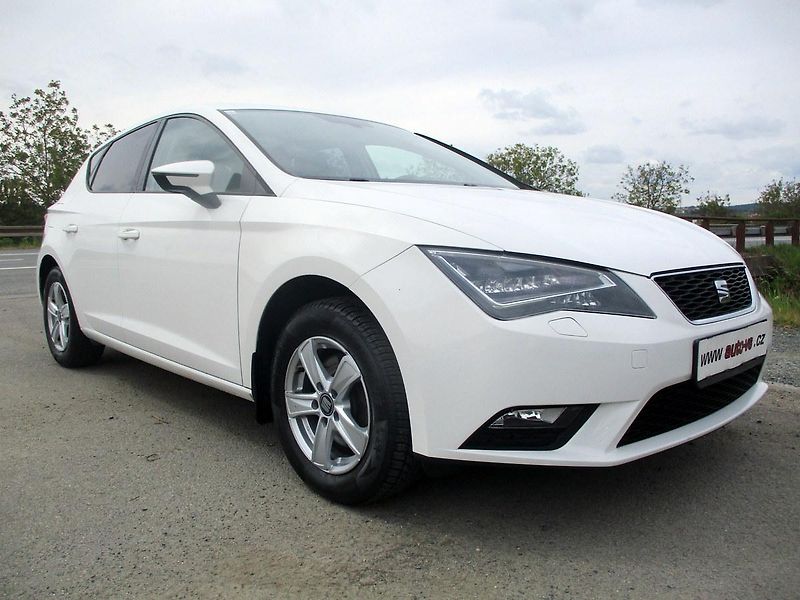Seat Leon 1,2TSi 77kW STYLE FULL LED - fotka 5 z 48