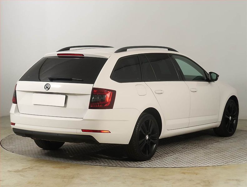 Škoda Octavia (2018) Style 2.0 TDI, Automat - fotka 5 z 21