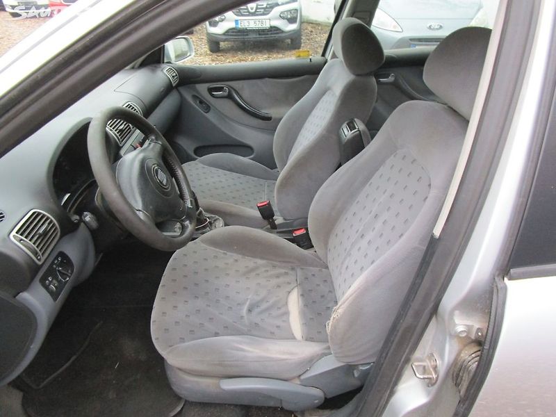 Seat Toledo 1,9TDI-81KW-NOVÁ STK+1.MAJITEL - fotka 8 z 15