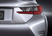 Lexus RC.